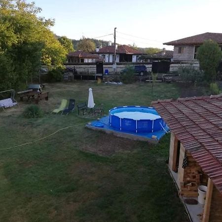 Guest House Yana Turkasheni Экстерьер фото