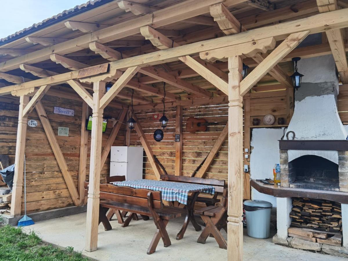 Guest House Yana Turkasheni Экстерьер фото