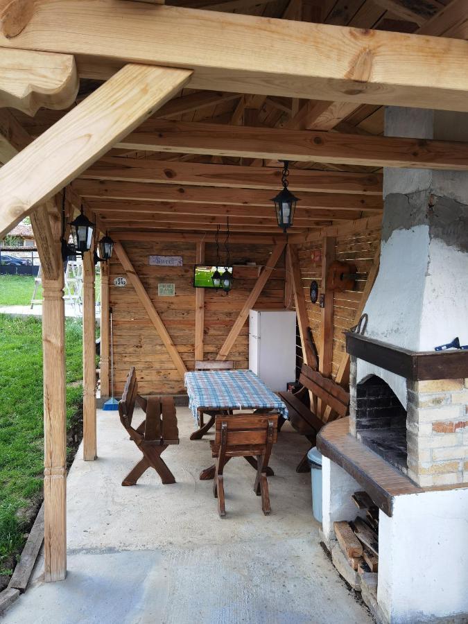 Guest House Yana Turkasheni Экстерьер фото
