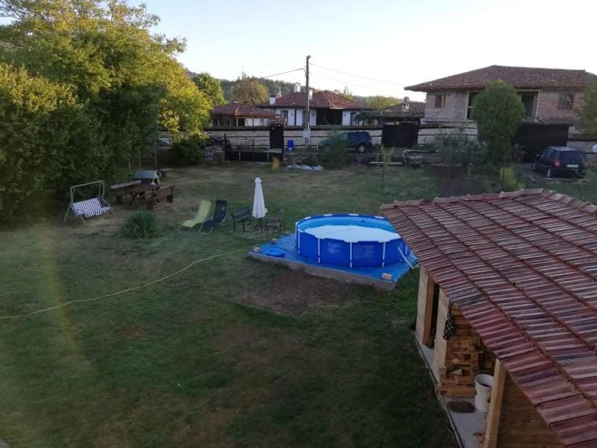 Guest House Yana Turkasheni Экстерьер фото