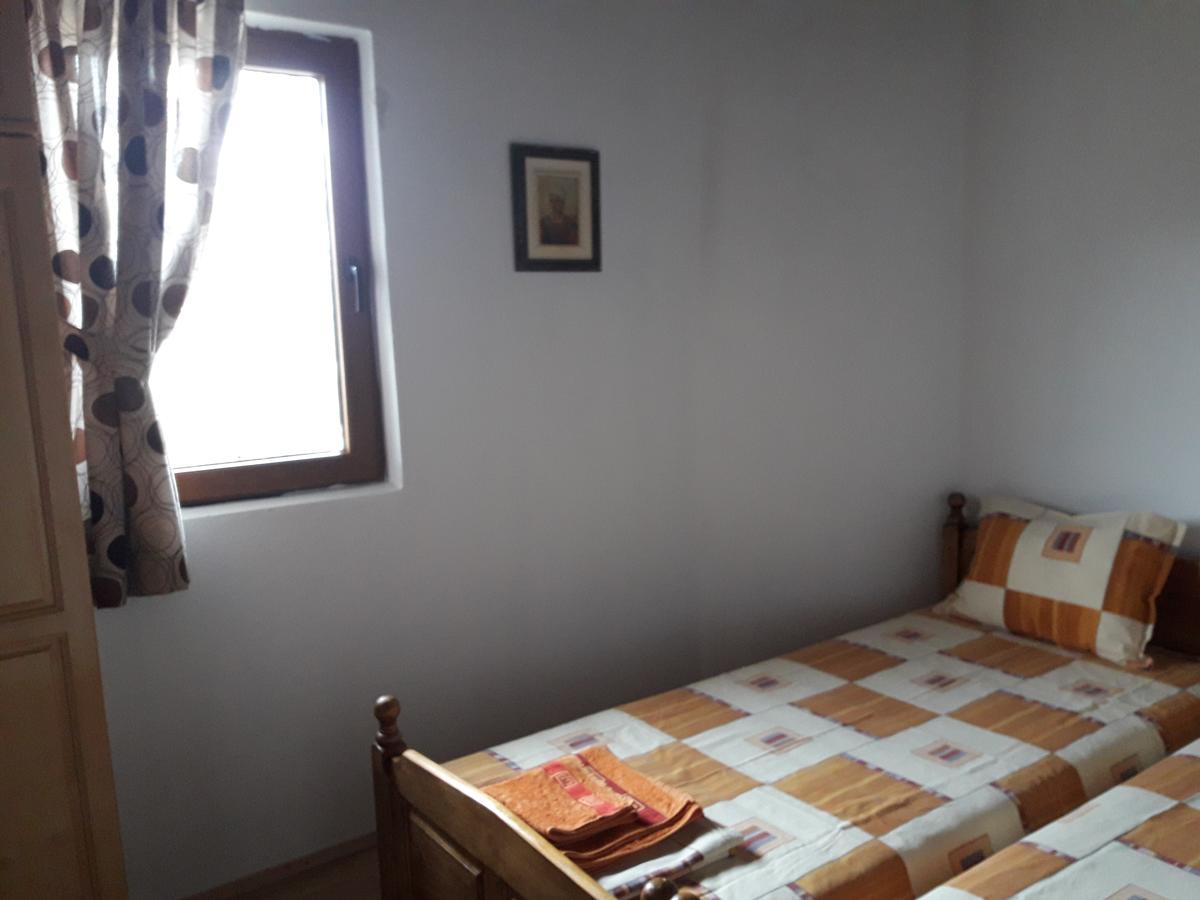 Guest House Yana Turkasheni Экстерьер фото